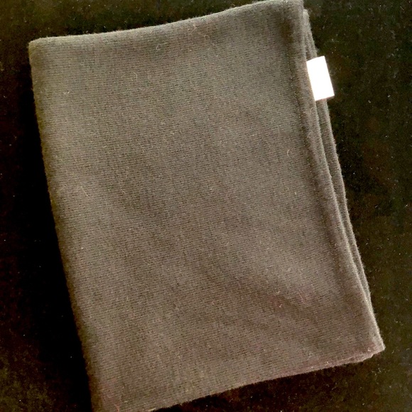 OSSI Skiwear Black Neck Gaitor Excellent Condition - Picture 4 of 5